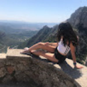 Meet your Posher, Rebecca